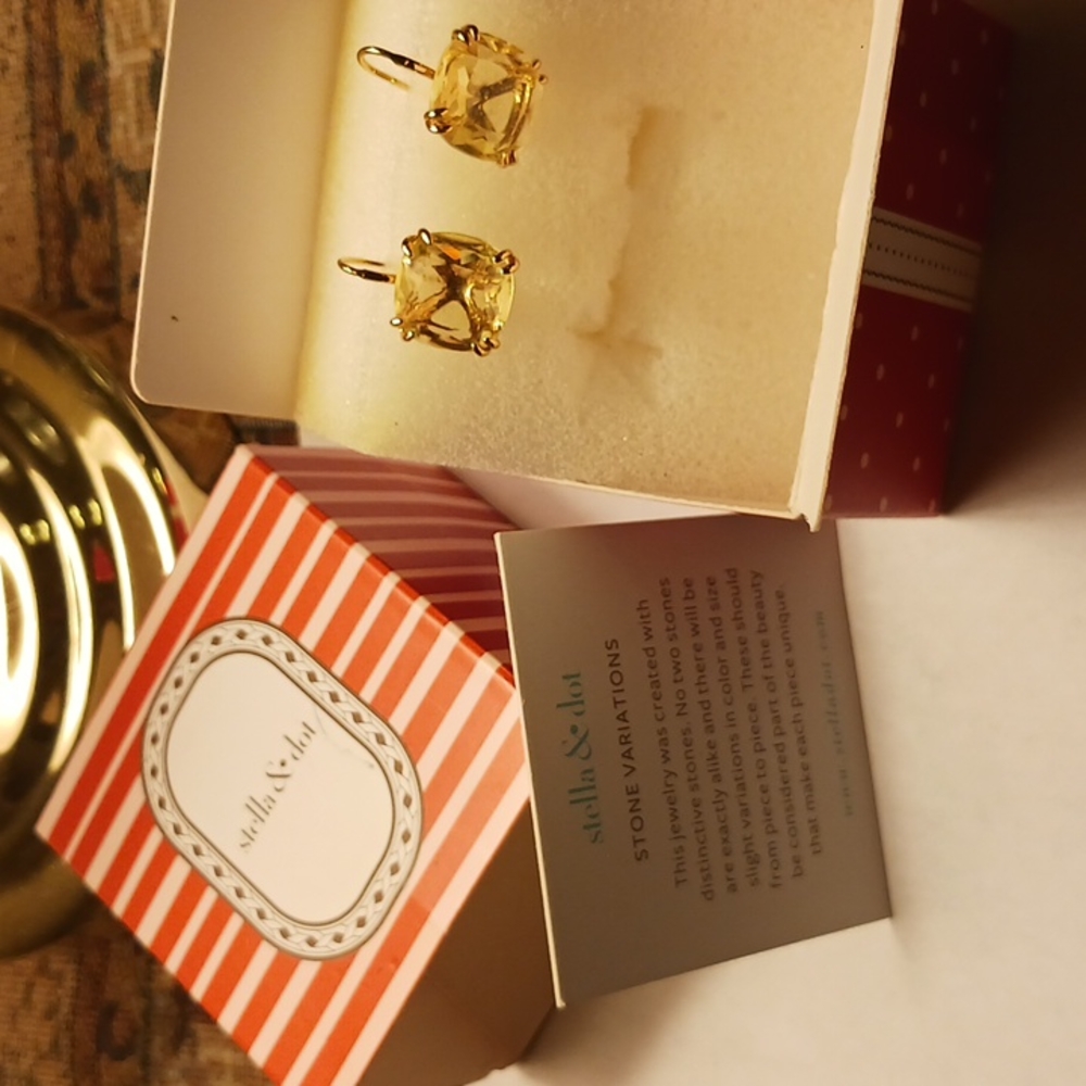 Cushion Drop Earrings